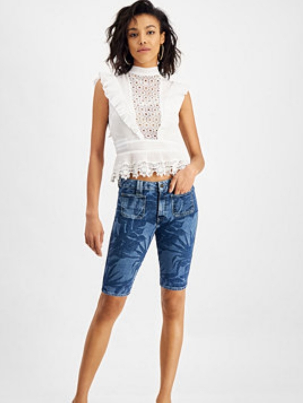 NWT Guess Mika Patch Pocket Bermuda Shorts